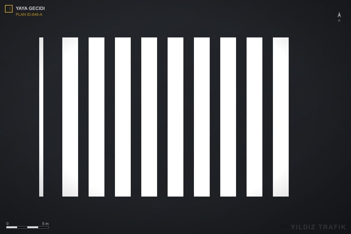 Okul önünde beyaz termoplastik ile yenilenen yaya geçidi zebra çizgileri